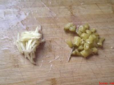 雅片头鱼要怎么做好吃（雅片头鱼要怎么做好吃共有4步）