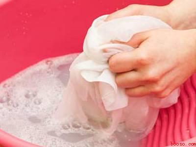 真丝衣服洗花了怎么补救