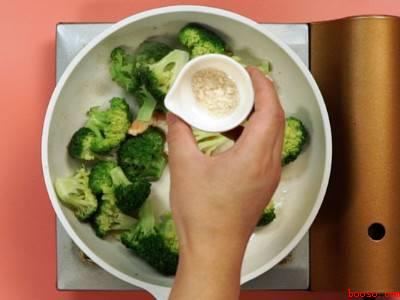 甜杆西兰花怎么吃