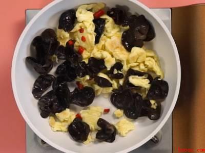 木耳菜的吃法有哪些（木耳菜的吃法有哪些共有5步）