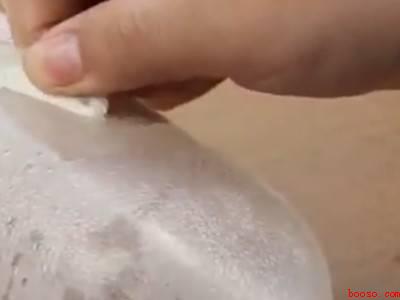 塑料上喷的logo怎么去除