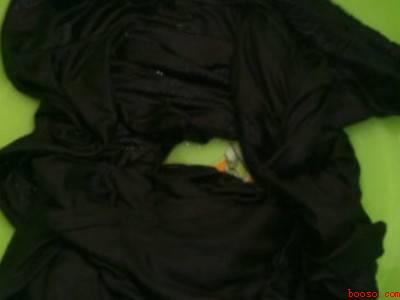 白衣服染上火锅底料怎么处理