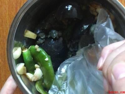 擂椒皮蛋怎么做呢