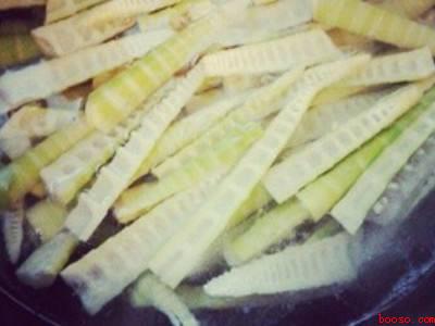 明笋干是怎样制作的（明笋干是怎样制作的具体操作步骤）