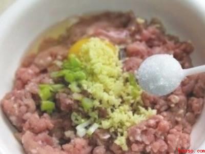 纯肉馅饺子怎么调馅