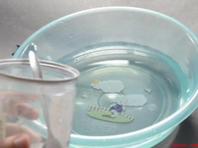 帆布鞋串色的处理办法