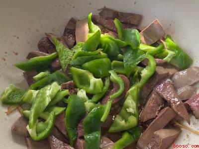 猪沙肝怎么做好吃（猪沙肝怎么做好吃共有五步）