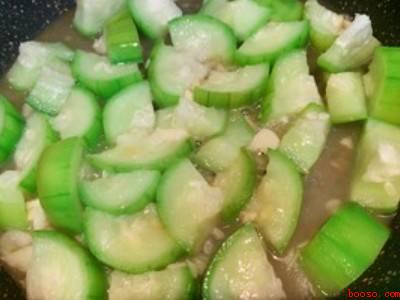 怎样炒丝瓜不变黑