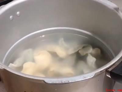 高压锅煮饺子的正确方法