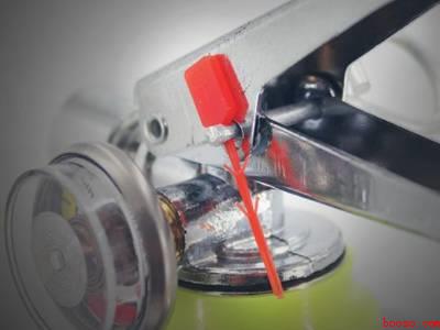 水基灭火器的使用方法