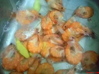 煮虾怎么吃