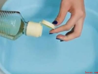 怎么去除衣服的馊味（怎么去除衣服的味的具体操作步骤）