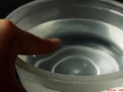 粘蝇板的胶粘手上怎么洗掉