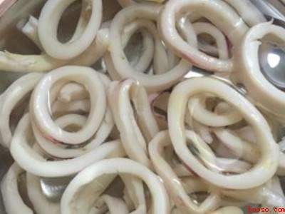 鲜鱿鱼怎么做好吃又简单（做鲜鱿鱼一共3步,可做酱爆铁板）