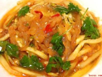 海蜇怎么吃的做法（海蜇可做凉拌海蜇头、海蜇老鸡汤、醋拌什锦海蜇等）