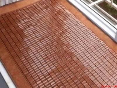 新买的凉席味道很大怎么办