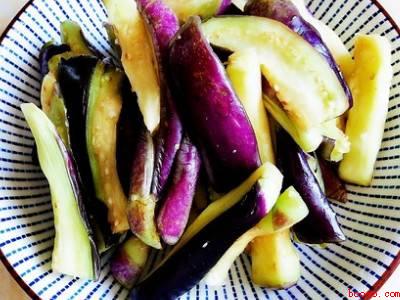 茄子炒辣椒怎么做