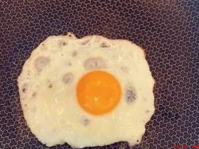 没有油怎么煎鸡蛋