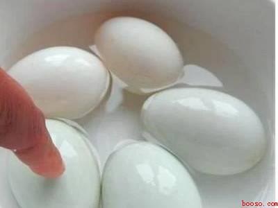 鸭蛋腌的太咸如何退淡