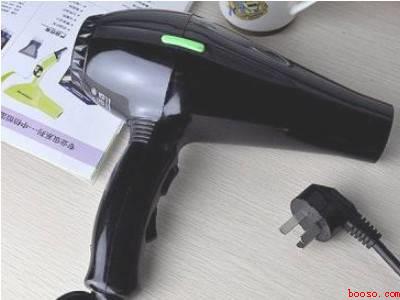 衣服上的字母胶怎么快速去除