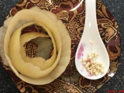 正确煮川贝梨水的方法