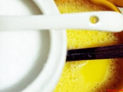 鸡蛋羹隔水炖几分钟(鸡蛋羹隔水炖10分钟,一共4个步骤)