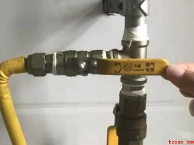 厨房天然气灶怎么打火