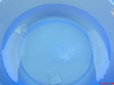 裤子上松树油干了怎么去掉