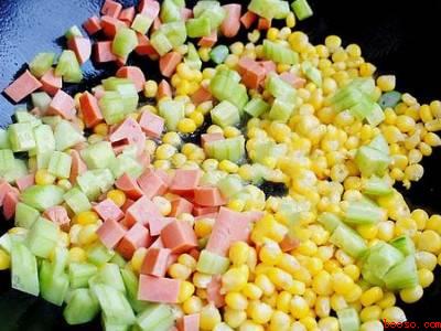 玉米火腿肠怎么炒