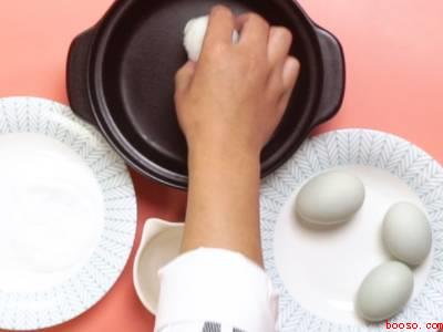 鸭蛋怎么腌制出油好吃