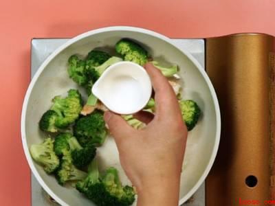 甜杆西兰花怎么吃