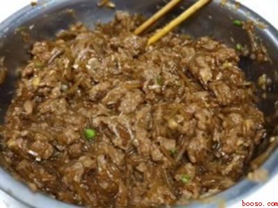 牛肉粉条馅包子如何调馅