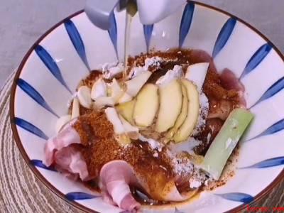 烤五花肉的皮怎样才酥脆