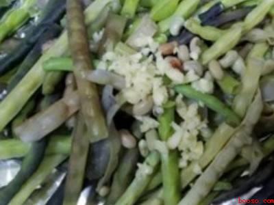 云豆角怎么炒好吃