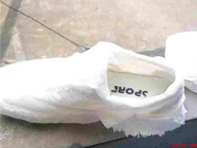 白色布鞋怎么晾晒才能不发黄