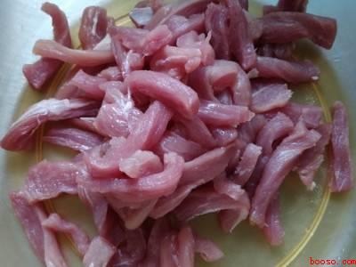 羊里脊肉怎么做好吃(羊里脊肉怎么做好吃共有五步)