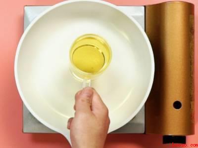 蘑菇怎么炒好吃又简单的做法