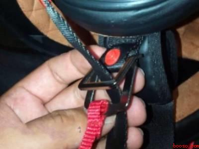 头盔的扣子怎么穿(头盔的扣子怎么穿 具体操作步骤)