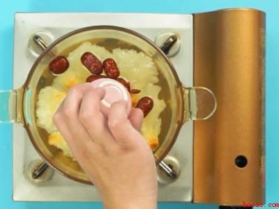 怎么吃枸杞（怎么吃枸杞共有4步 枸杞可以做山药）