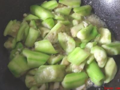 素炒丝瓜怎么做好吃又简单