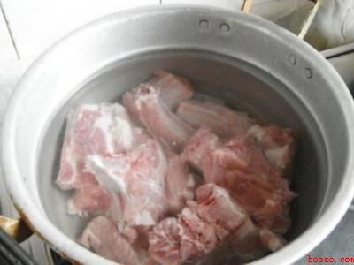 炖排骨的调料有哪些（炖排骨的调料有哪些具体操作步骤）