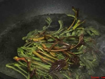 怎么炒香椿鸡蛋