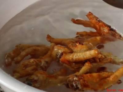 怎么让鸡爪起虎皮