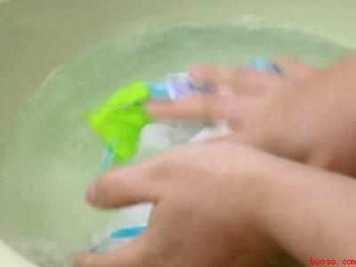 药渍用什么可以洗掉