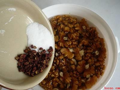 怎样做核桃仁好吃又简单