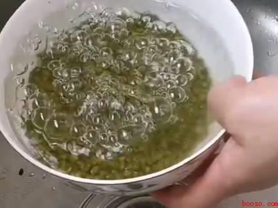 绿豆汤怎么煮成红色