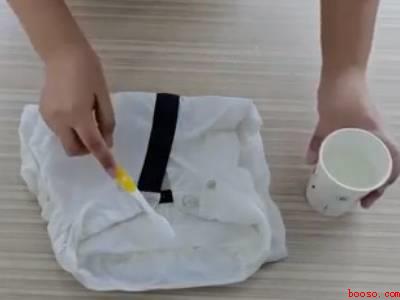 白衬衫染色了怎么变白