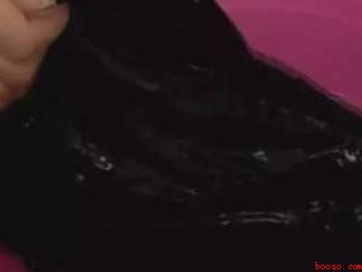 衣服上有黄泥浆怎么洗