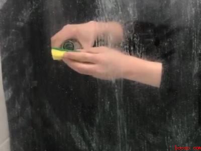 浴室玻璃污垢怎样清洗