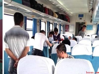 火车怎么找座位